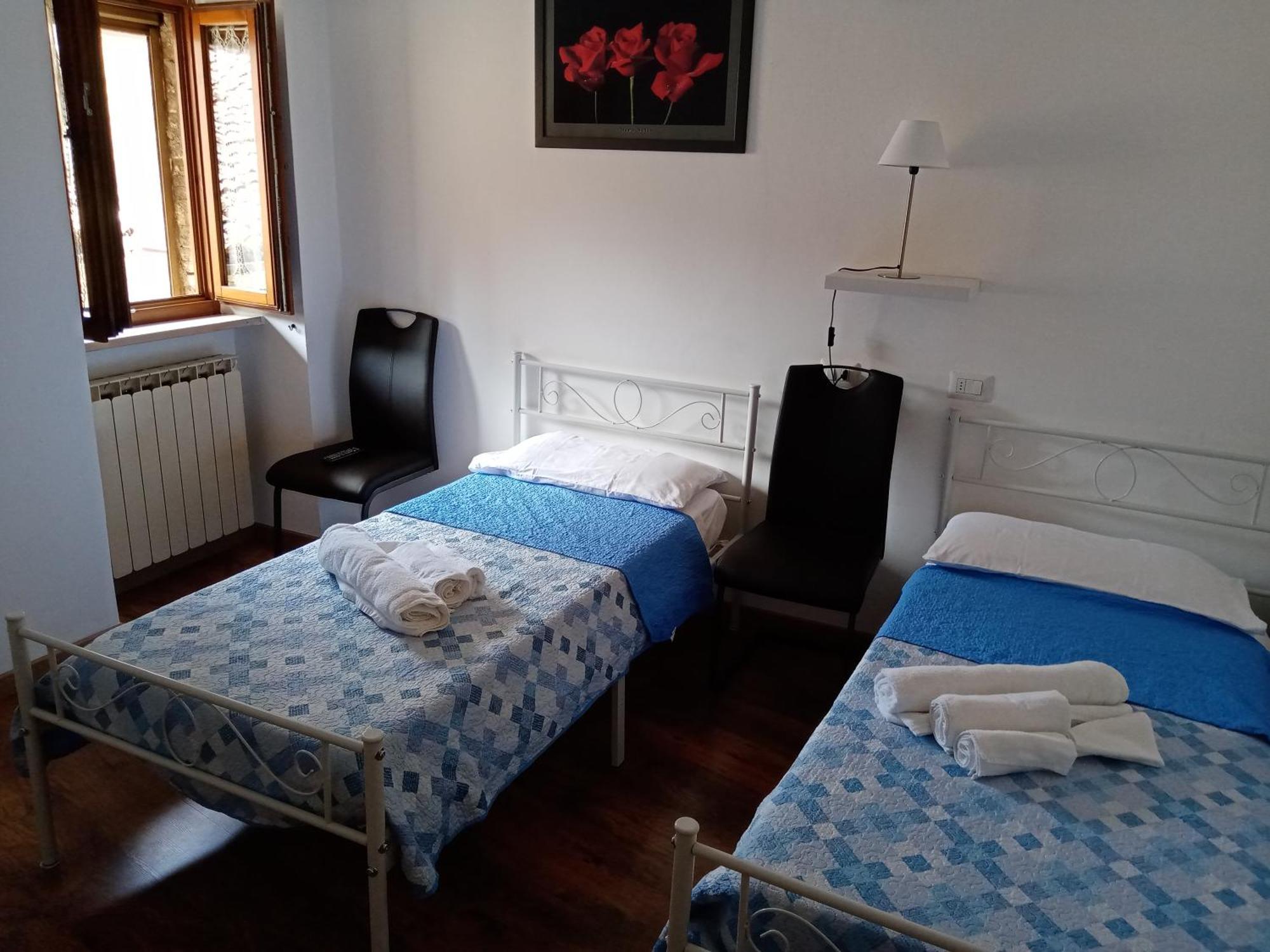 Apartamento La Dimora Di Pietra Gubbio Exterior foto