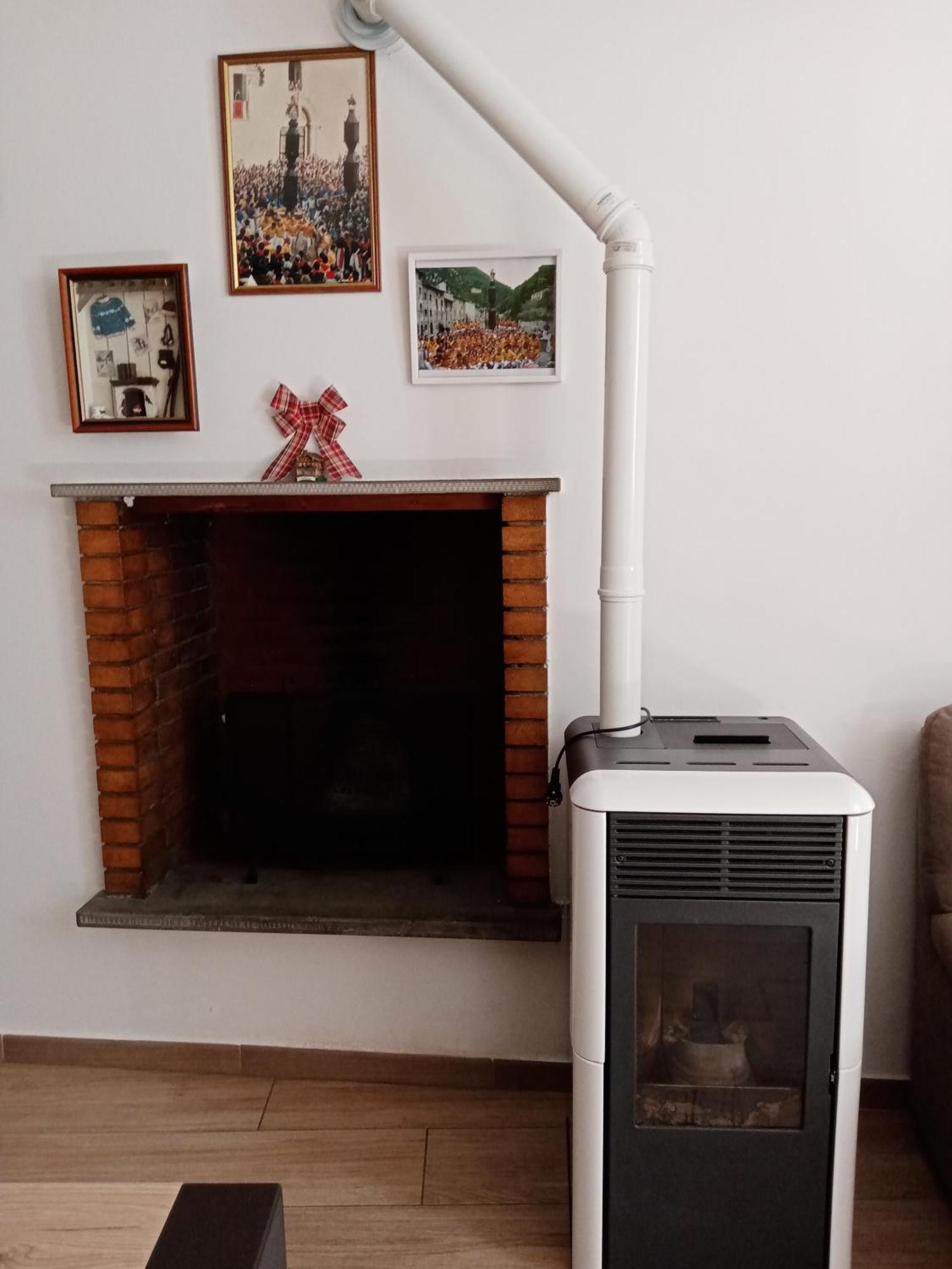 Apartamento La Dimora Di Pietra Gubbio Exterior foto
